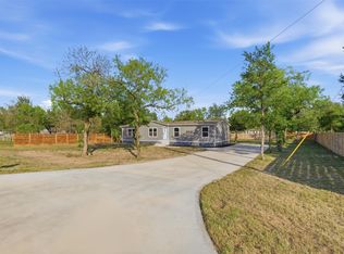 284 Gato Rd, Cedar Creek, TX 78612