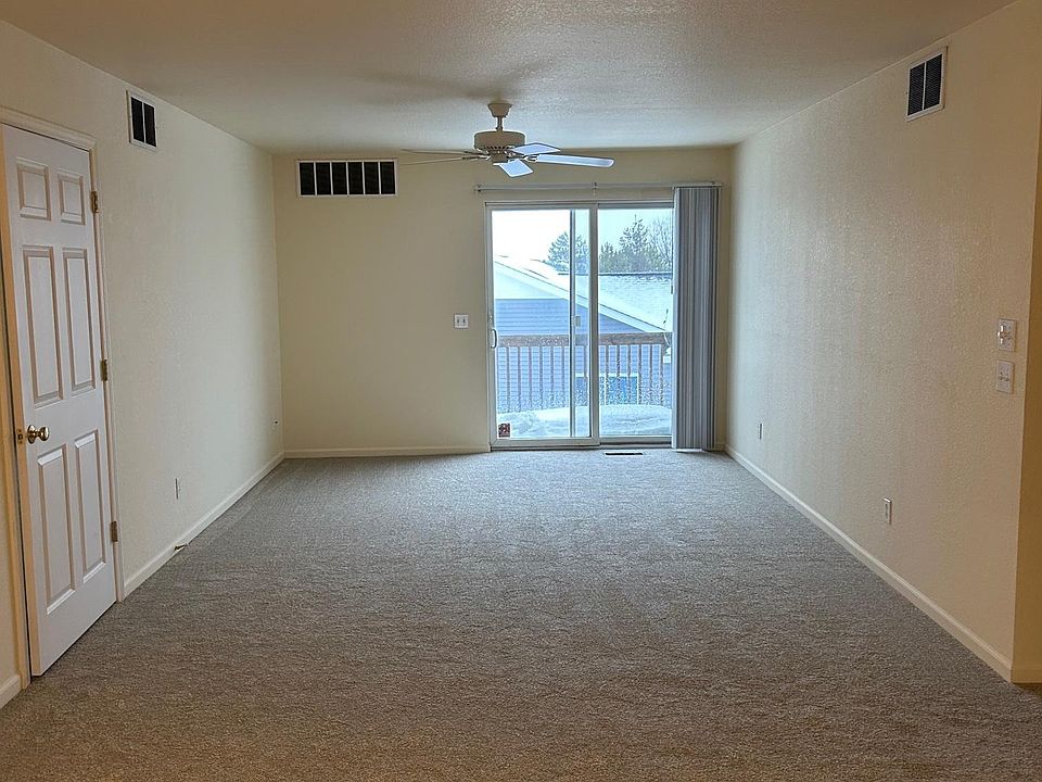 861 Glen Haven Cir, Petoskey, MI 49770 Zillow