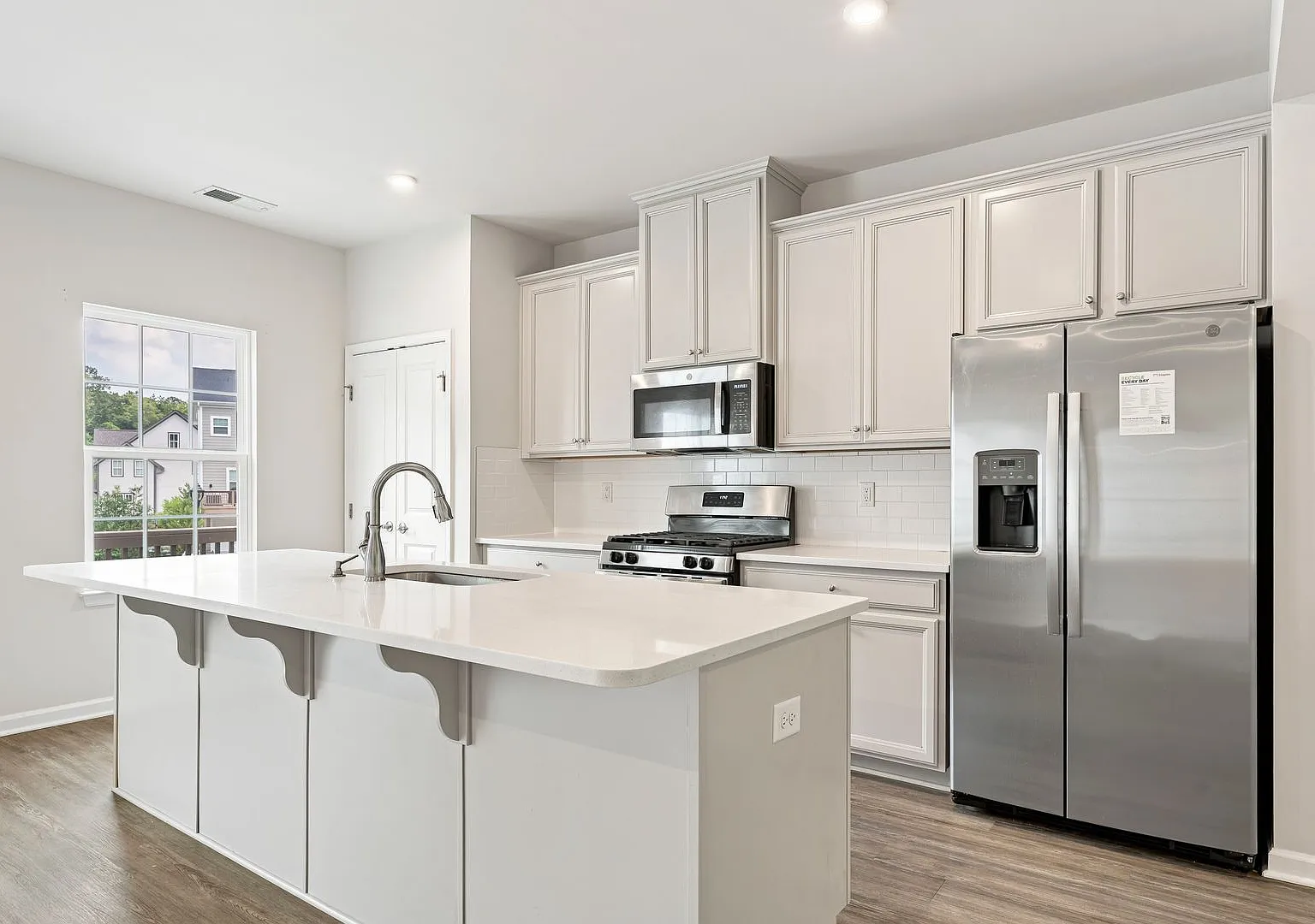 Modern 3 Story 3 Bedroom, 2.5 Bathroom Townhome in South Durham! — Photo 3