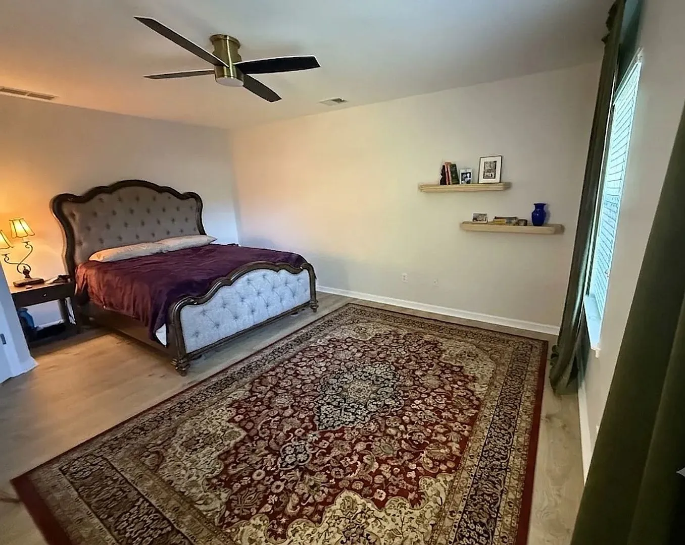 Room in 4 Bedroom Home in Kennesaw — Photo 2