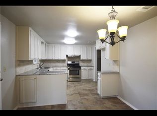 705 Cherryvale Rd, Edmond, OK 73003