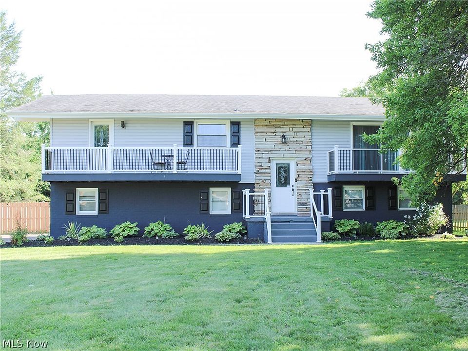 1st image of 6727 Amsel Ave NE