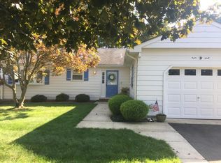 3 Lismore Dr, Toms River, NJ 08757