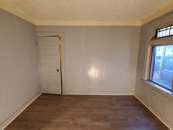 5th image of 88 Waldorf Ave Floor 1