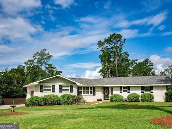 460 S College St, Metter, GA 30439