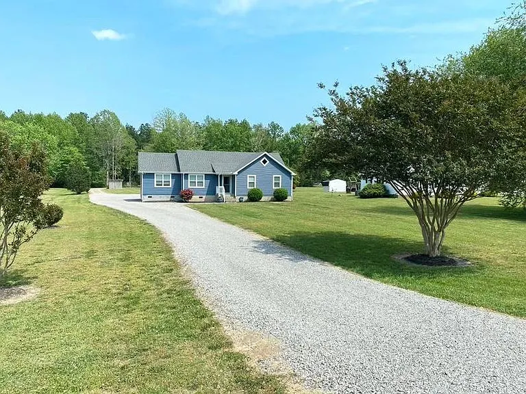 3217 Caratoke Hwy — Photo 3