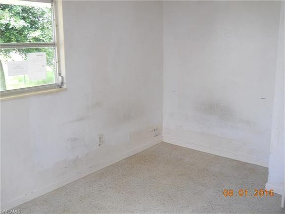3rd image of 1105 Westminster St W