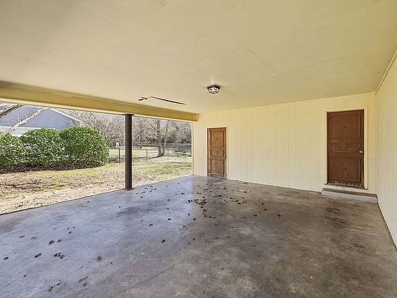 4th image of 134 Melissa Dr
