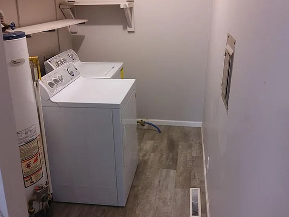 2nd image of 1412 Queens Way