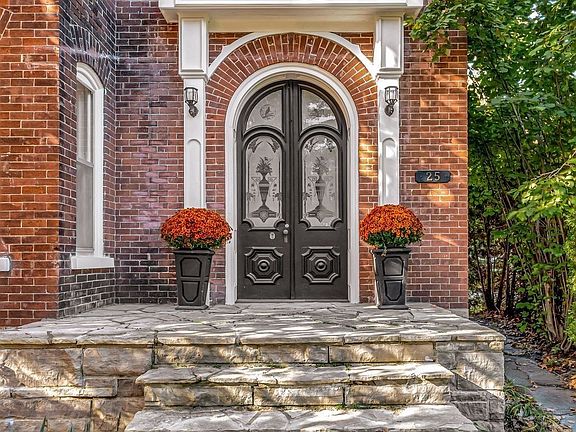 4th image of 25 Picton Main St