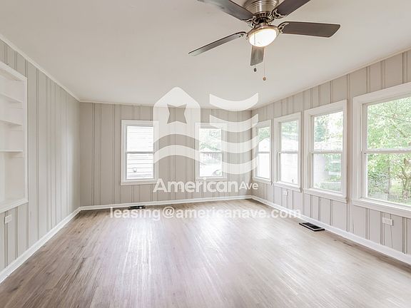 599215_003_living_room_4.jpg