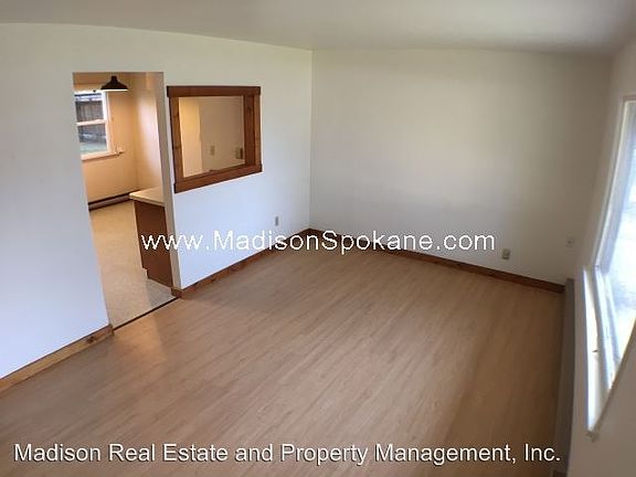 3rd image of 5224 W Hoffman Pl