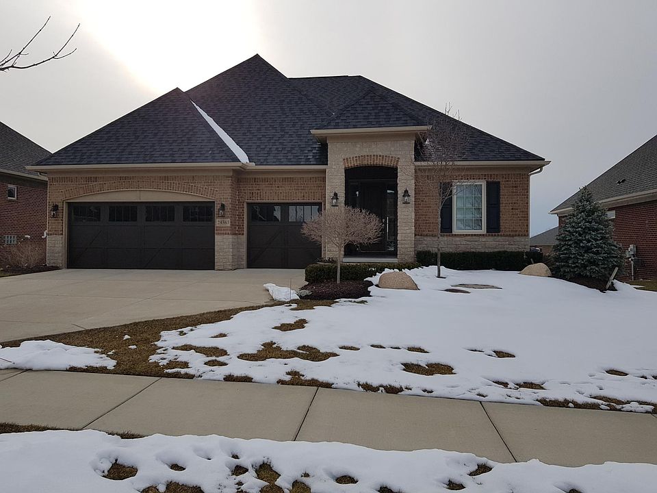1st image of 24363 Pinnacle Cir