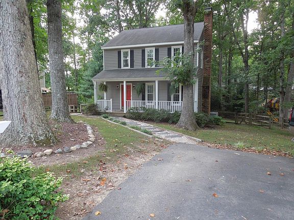 Front w/ Paved Drive