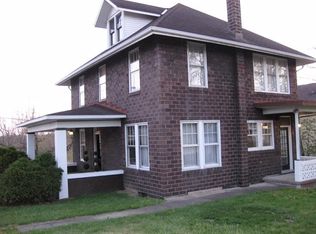 700 George St, Scottdale, PA 15683