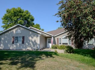402 5th St N, Sartell, MN 56377