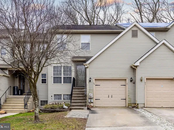 54 Woodstream Ct, Mantua, NJ 08051