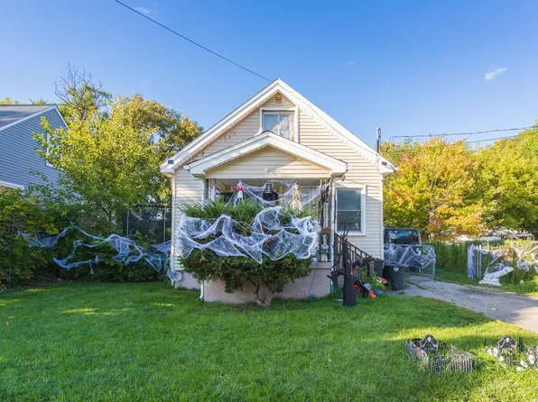 1497 Connell St, Burton, MI 48529