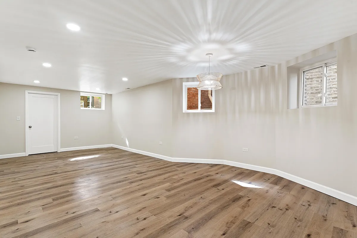 Living Room-Dining Rooom - 6444 N Magnolia Ave #G
