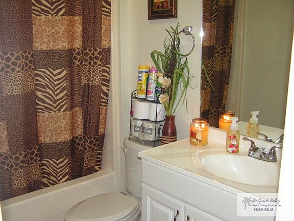 5th image of 102 E Verna Jean Dr #101