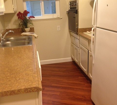 5th image of 2770 Newhall St APT 1