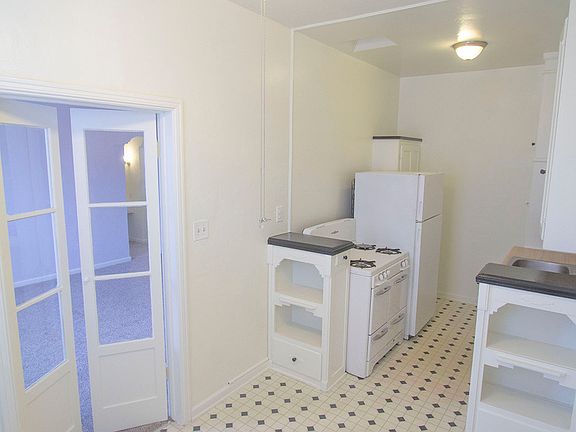 4th image of 7215 Willoughby Ave APT 203
