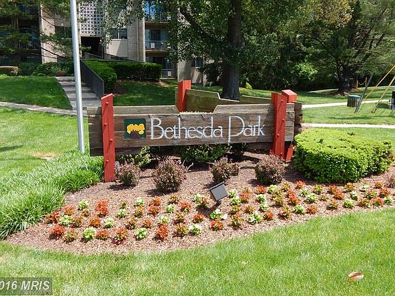 3rd image of 5200 Crossfield Ct APT 14