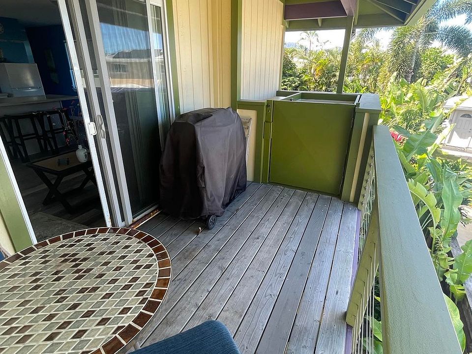 Lift/elevator off of Lanai. Convenient for carrying items upstairs