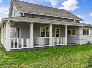 180 S 1st St, Creswell, OR 97426