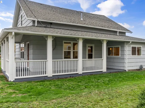 180 S 1st St, Creswell, OR 97426