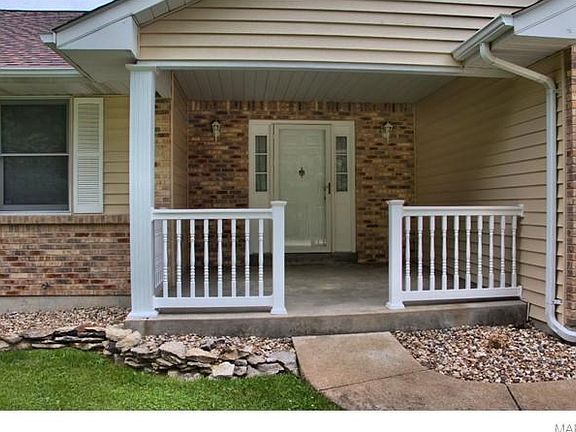 4th image of 98 Wildwood Ln