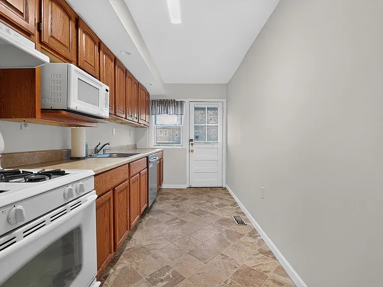 4929 Brookwood Rd — Photo 24