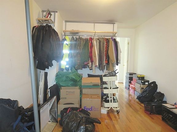 4th image of 167 Mac Donough St