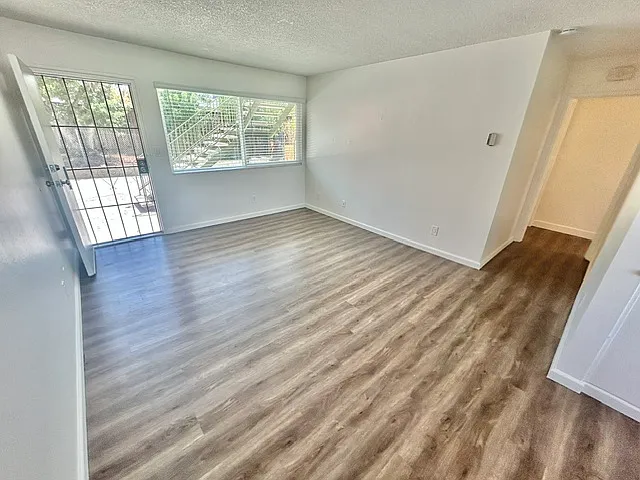 1 bed, 550 sqft, $1,895 — Photo 3