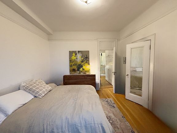 3rd image of 251 Central Park W APT 6F