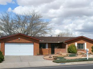 8221 Cherry Hills Dr NE, Albuquerque, NM 87111