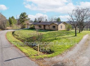 411 Old County Home Rd, Brevard, NC 28712