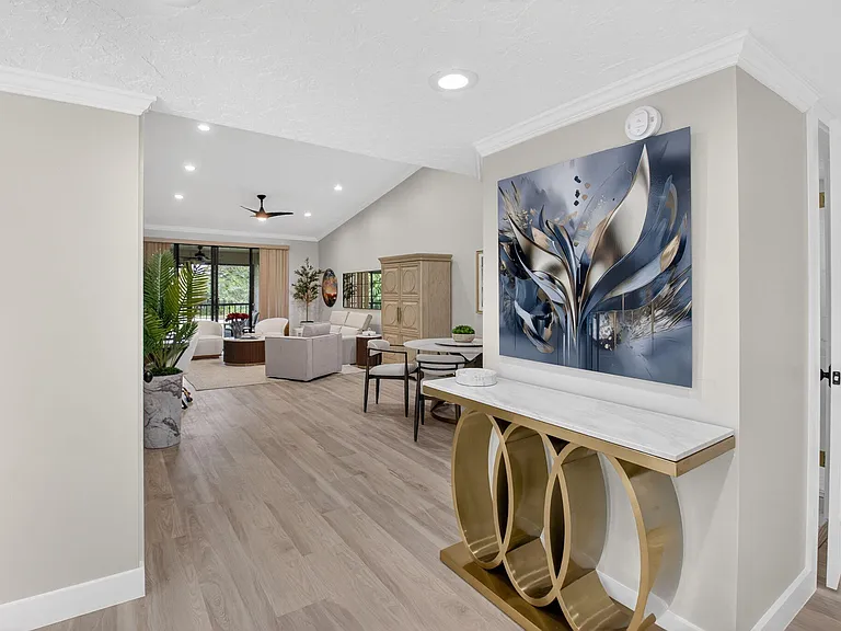 7455 Glendevon Ln #206 — Photo 10