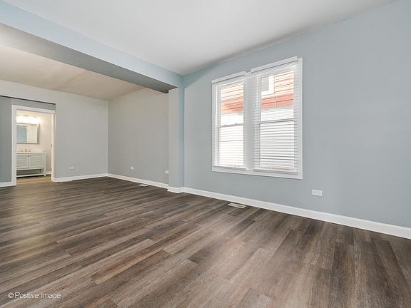 5th image of 211 S 12th Ave