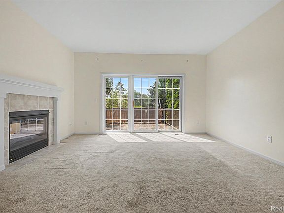 5th image of 9 Lyons Ct