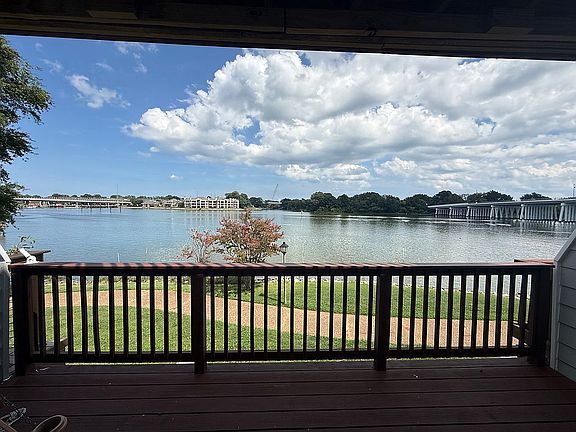 5th image of 148 Mill Point Dr