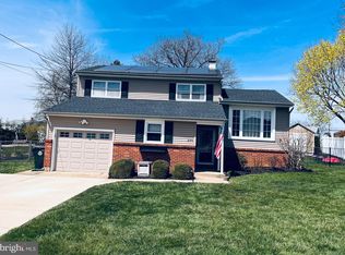 290 Cherry Ln, Bordentown, NJ 08505