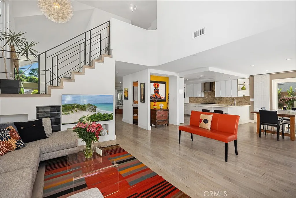 Building Photo - 25671 Cresta Loma
