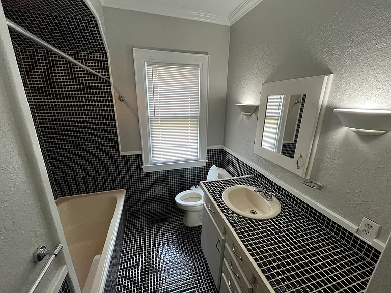 5510 Miller Dr — Photo 11