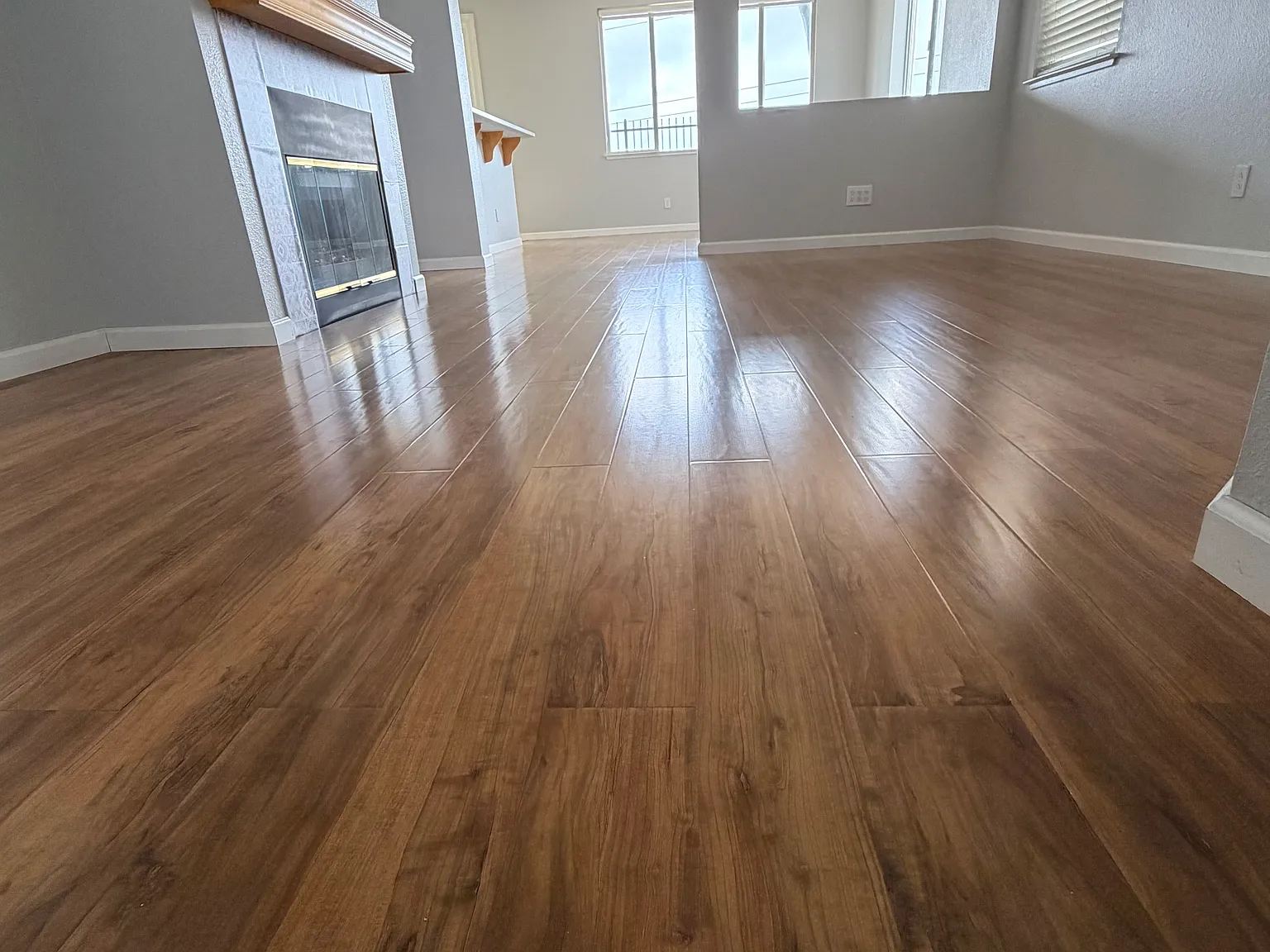 3 bed, 2.5 bath, 1550 sqft, $4,500 — Photo 3
