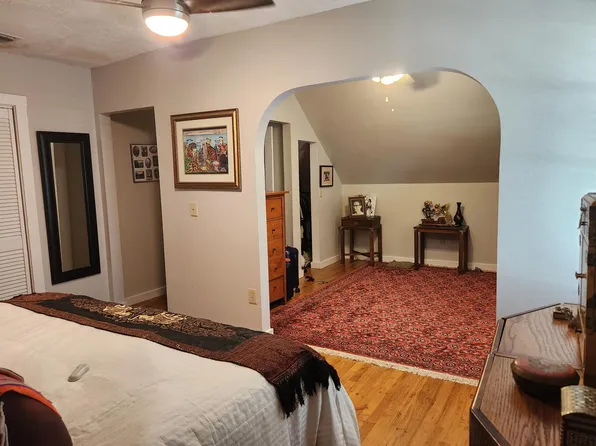 127 S Julia Ave, Deland, FL 32720