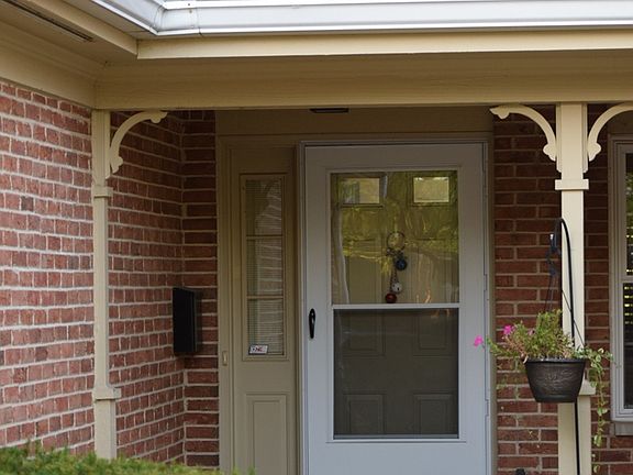 2nd image of 2352 County Farm Ln #2352