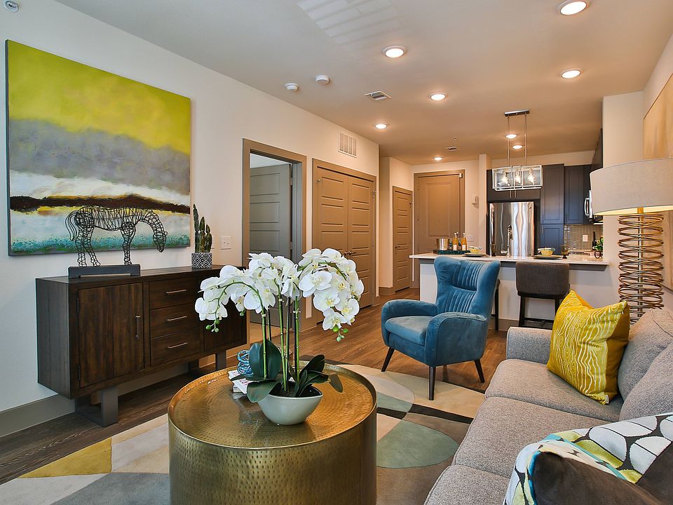 Enclave at Woodland Lakes Model Unit Living Room