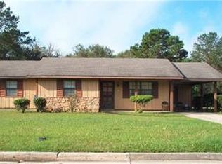 1608 Charter Oaks Dr, Valdosta, GA 31601