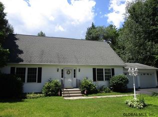 25 Rum Cherry Rd, Malta, NY 12020